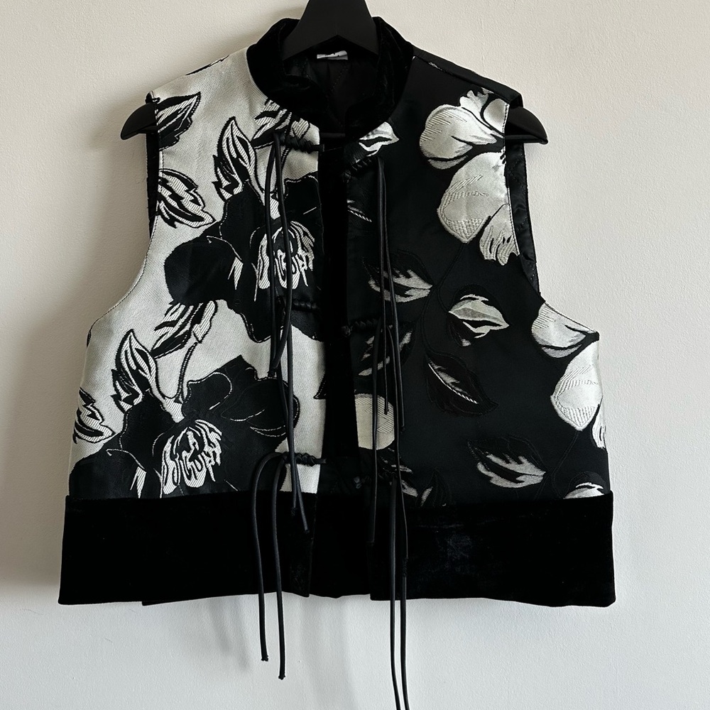 Asian Style Winter Vest
